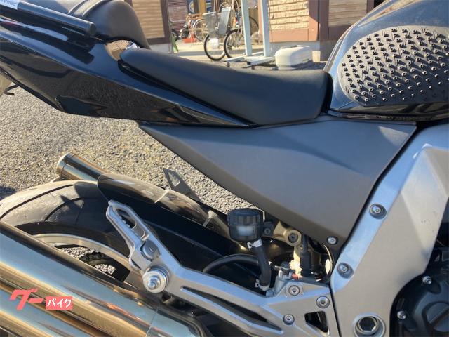 カワサキ Z1000 マレーシア仕様 ZRT00A USB電源