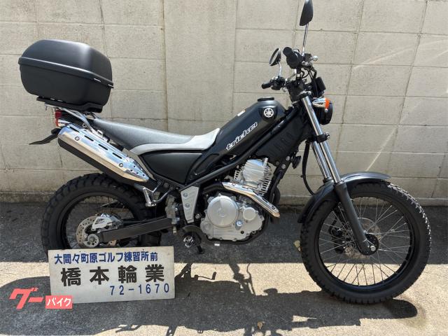 トリッカー　前後新品タイヤ　新品バッテリー　キャブレター　ＧＩＶＩボックス付き