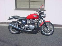 ＴＲＩＵＭＰＨ　スラクストン