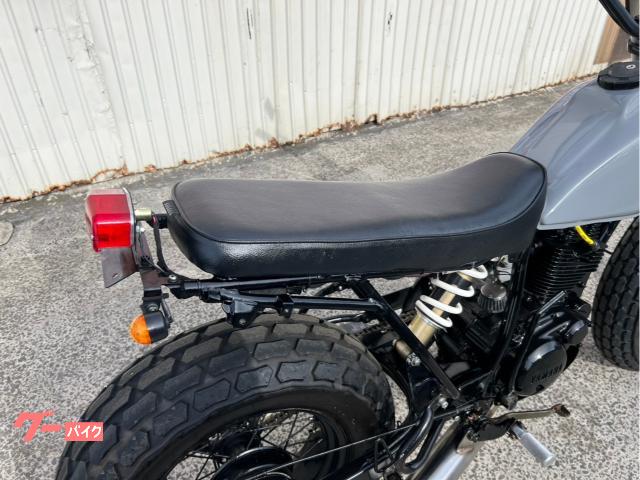 TW200 純正タンク TW225 ヤマハ発動機 TW200 TW225 タンク 白 ヤマハ 純正 中古 バイク 部品