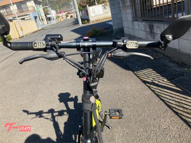 glafit GFR－02 モビチェン付き イエロー 電動バイク