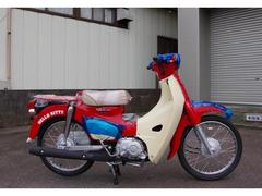 ホンダ　スーパーカブ５０　ＨＥＬＬＯ　ＫＩＴＴＹ　フューエルインジェクション　４ストローク　ＡＡ０９