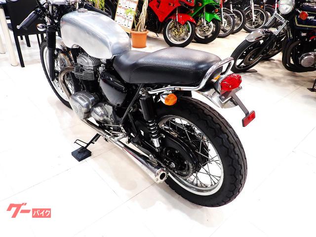 カワサキ W650 カフェスタイルカスタム ペイトンプレイス