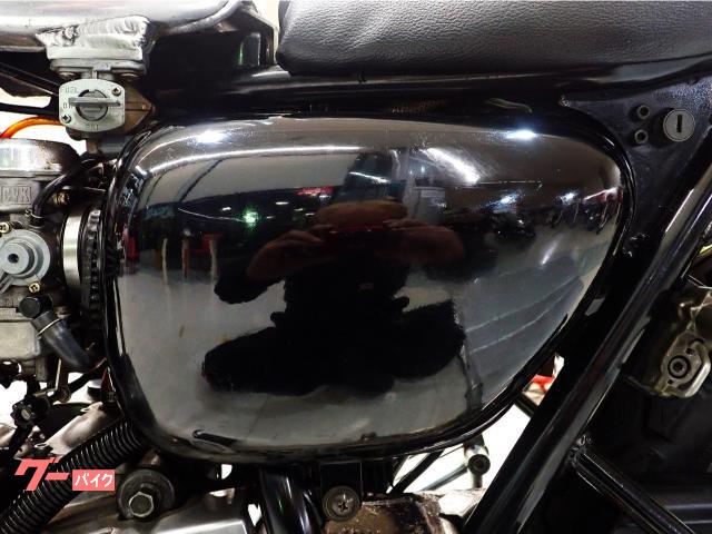 カワサキ W650 カフェスタイルカスタム ペイトンプレイス