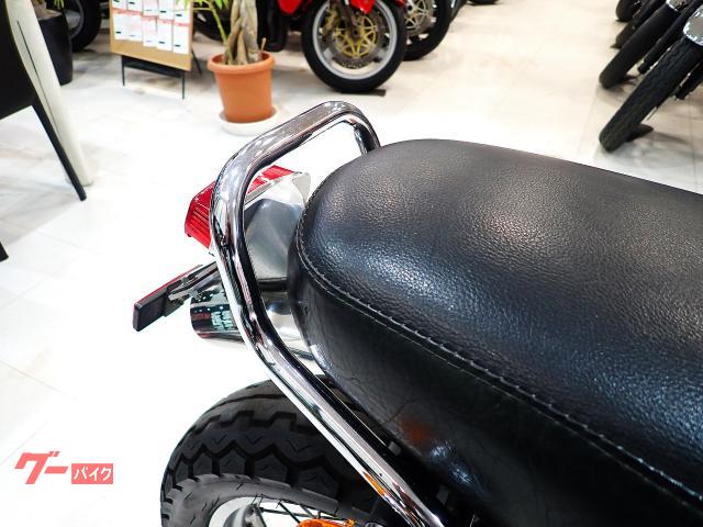 カワサキ W650 カフェスタイルカスタム ペイトンプレイスマフラー