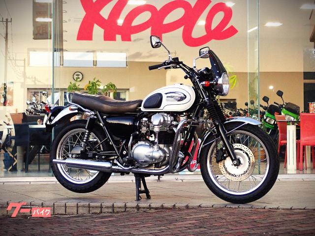 Ｗ６５０　エンジンガード　グラブバー　スクリーン付き