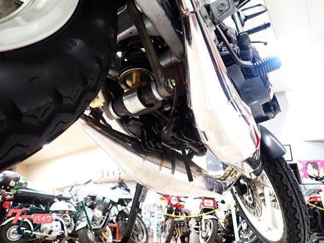 RZ250R 29L ほぼ新車‼︎走行61キロ！　実働書有　関東圏配達無料！ ヤマハ RZ250R 29L インターカラー シートカウル
