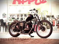 カワサキ　２５０ＴＲ　フリスコスタイルカスタム車