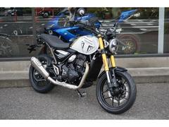 ＴＲＩＵＭＰＨ　スピード４００