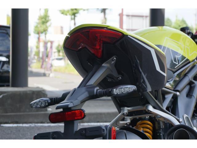 スピードトリプル1200RX