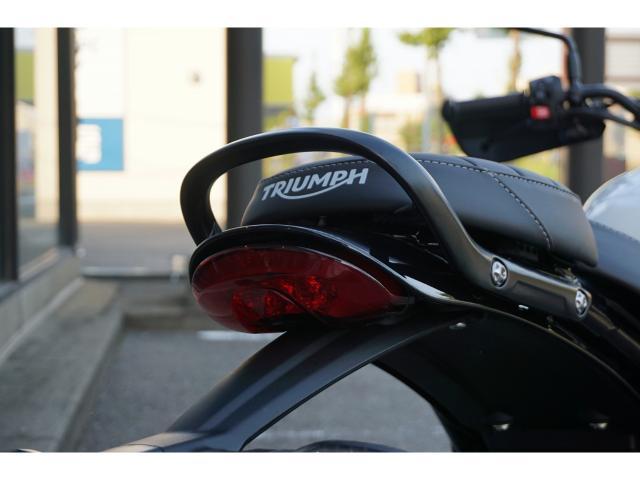 スクランブラー400XC