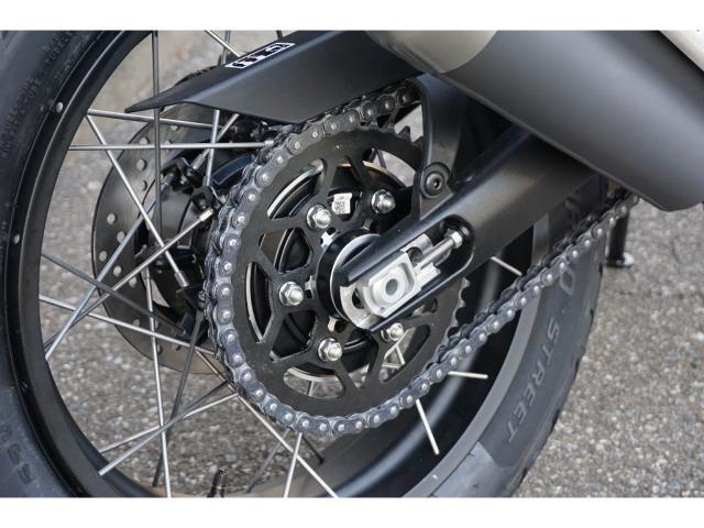 スクランブラー400XC