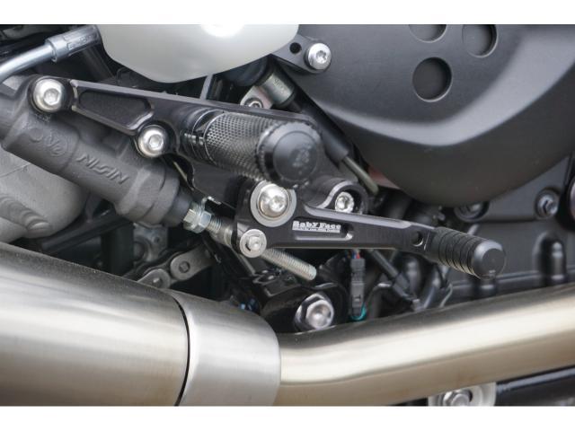 スラクストン1200RS