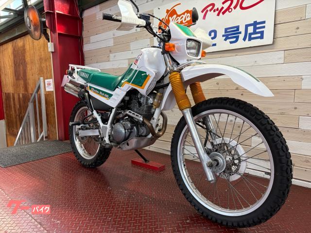 ヤマハセロー　バイクタンク ホワイト バイク ヤマハセロー バイクタンク ホワイト