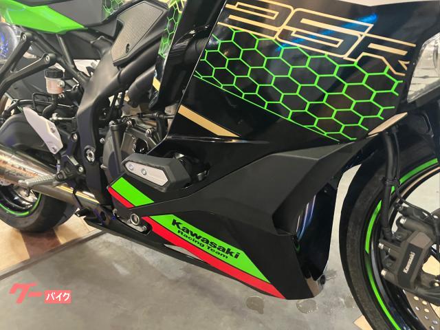 カワサキ Ninja ZX－25R SE OVERフルエキマフラー