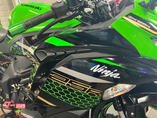 カワサキ Ninja ZX－25R SE OVERフルエキマフラー