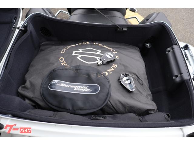 HARLEY－DAVIDSON CVO FLHTCUTGSE