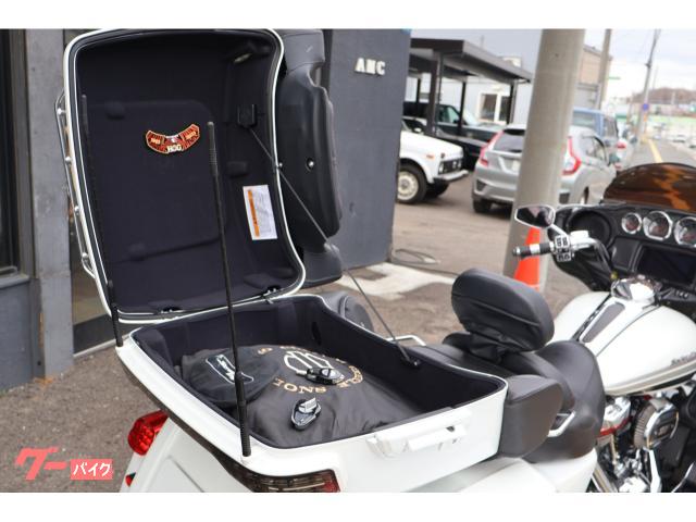 HARLEY－DAVIDSON CVO FLHTCUTGSE