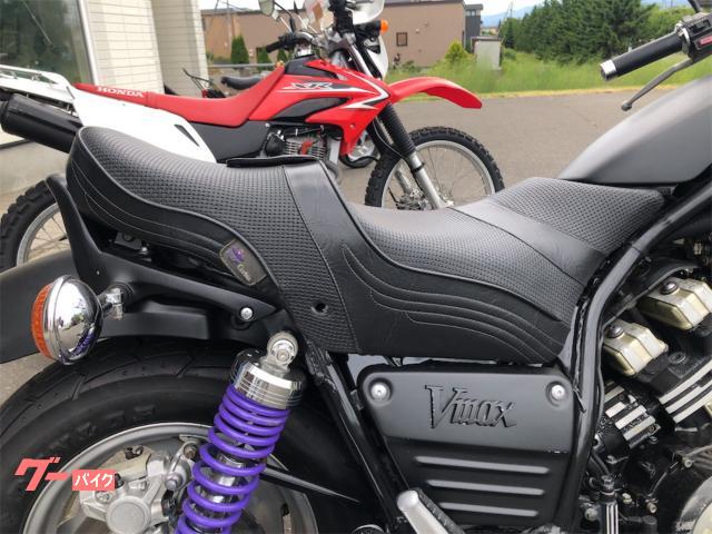 ヤマハ VMAX 前後タイヤ新品 社外リアサス シート｜MCF