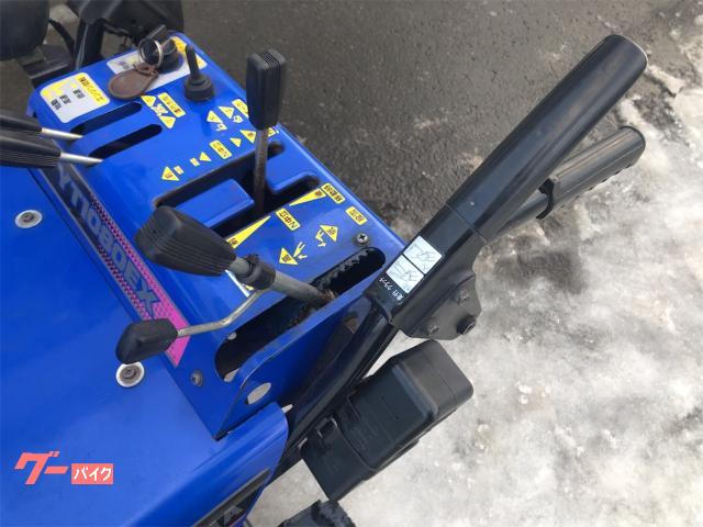除雪機 除雪機 ヤマハ YT1080EX セルスターター付約10 除雪機 除雪機 ヤマハ YT1080EX セルスターター付約10