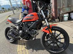 ＤＵＣＡＴＩ　スクランブラーＳＩＸＴＹ２　／ＥＴＣ／フェンダーレス