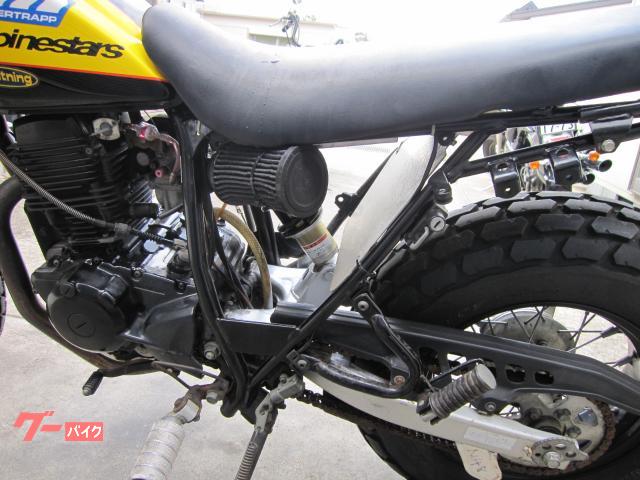 ヤマハ TW200カスタムペイント・スカチューン・ハンドル・シート ヤマハ TW200カスタムペイント・スカチューン・ハンドル・シート