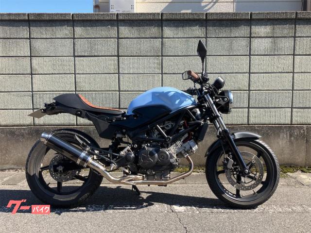 ＶＴＲ２５０　カスタム　マフラー　シングルシート　ハンドル廻り