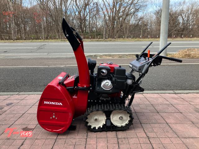 除雪機　ホンダＨＳＳ９７０ＮＪＸ　クロスオ−ガ−　１シーズン使用　中古