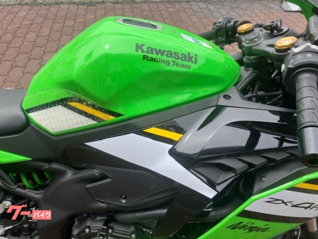 くりら カワサキ Ninja ZX－4RR KRT EDITION ワン