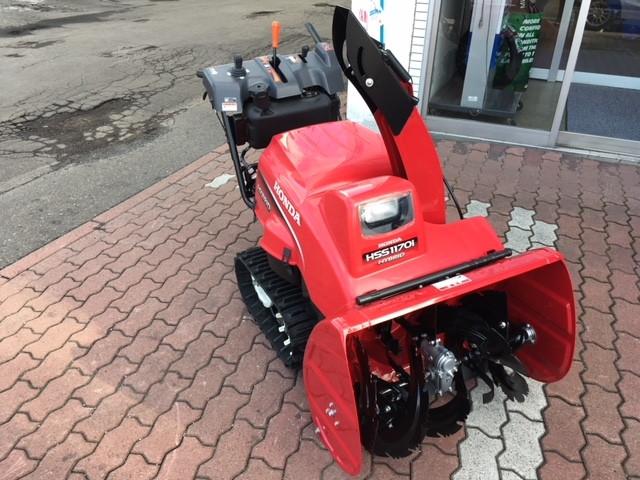 除雪機 ホンダ ｈｓｓ１１７０ｉ ハイブリッド 新車 クルムスｓａｐｐｏｒｏ北２４条店 新車 中古バイクなら グーバイク