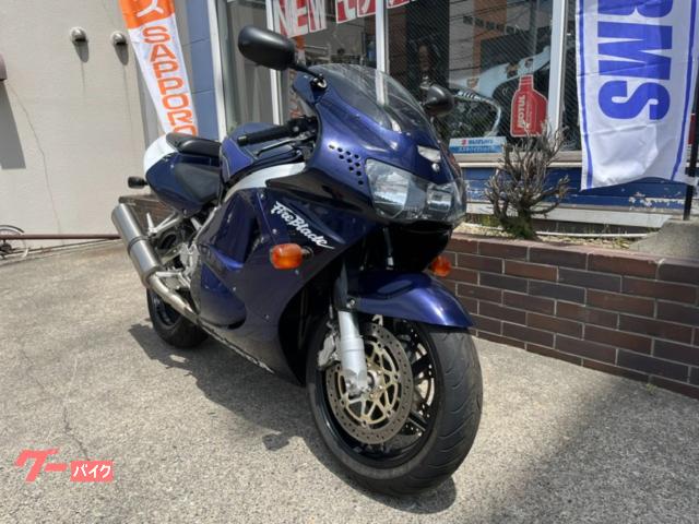 ホンダ CBR900RR 1オーナー・逆輸入モデル・後期型・アクラ