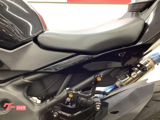 カワサキ Ninja ZX－25R 2022年モデル OVER製
