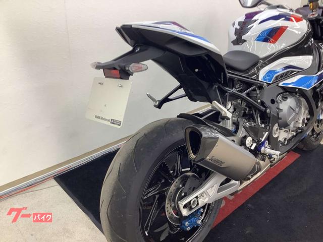 BMW M1000RR 2022年モデル カーボンホイール クイック
