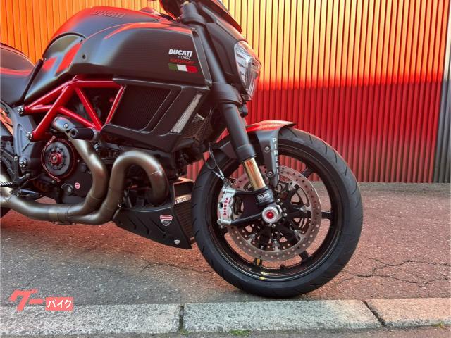 DUCATI ディアベル カーボン｜DUCATI正規取扱店