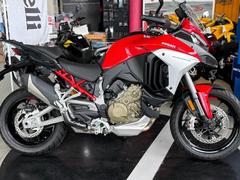 ＤＵＣＡＴＩ　ムルティストラーダＶ４Ｓ