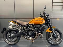 ＤＵＣＡＴＩ　スクランブラー１１００トリビュートＰＲＯ