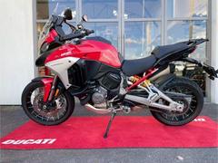 ＤＵＣＡＴＩ　ムルティストラーダＶ４Ｓ