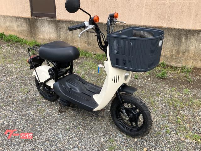スズキ チョイノリ 　フロントカゴ、リアキャリア付き、超美品 中古、黒、　埼玉～引き取り限定です（落札者様手配の陸送可） スズキ チョイノリフロントカゴリアキャリア付き超美品 中古埼玉