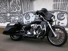 ＨＡＲＬＥＹ−ＤＡＶＩＤＳＯＮ　ＦＬＨＸ　ストリートグライド