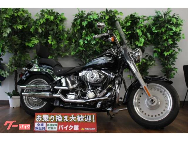 ＦＬＳＴＦ　ファットボーイ　純正大型スクリーン　リアキャリア付きバックレスト　サドルバッグサポート　エンジンガード　一体型ＥＴＣ