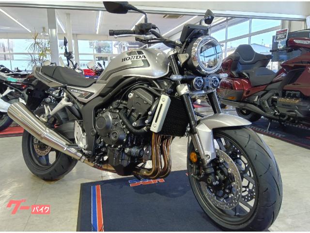 ＣＢ１０００Ｆ　ウルフシルバーメタリック