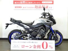 ヤマハ　トレイサー９００（ＭＴ−０９トレイサー）　エンジンスライダー／ナックルガード装備