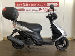 スズキ　アドレスＶ１２５Ｓ　２０１０年モデル　／　グリップヒーター　／　ＧＩＶＩ製リアボックス装備