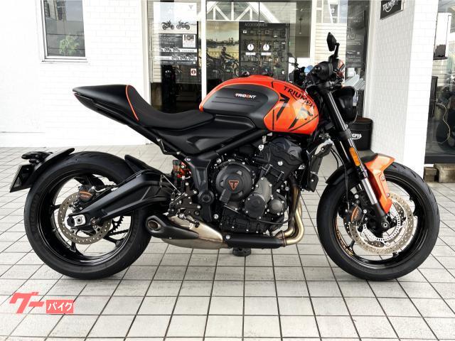 TRIUMPH トライデント660 クリアバハオレンジ TRIUMPH トライデント660 クリアバハオレンジ