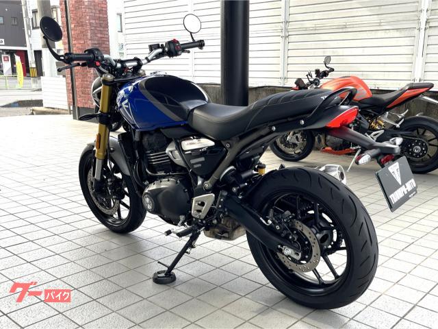 TRIUMPH スピード400 カスピアンブルー／ストームグレー