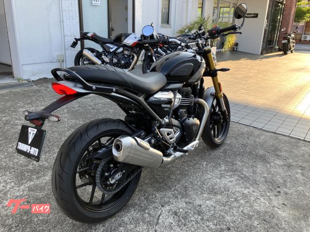 TRIUMPH スピード400 スクランブラーXタンク装着モデル