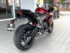 デイトナ660 カーニバルレッド／サファイアブラック 登録済未使用車 トライアンフシフトアシスト装備