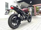 スクランブラー400X カーニバルレッド／ファントムブラック 中古車 エンジンドレッサーバー ロアエンジンバー装備
