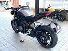 スピードトリプル1200RS 現行モデル グラナイト／ディアブロレッド アクラボビッチ 前後オーリンズ電子制御サス 183馬力