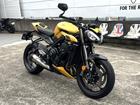 ストリートトリプル765RS コスミックイエロー 現行モデル クイックシフター 130PS 189kg ストリートファイター